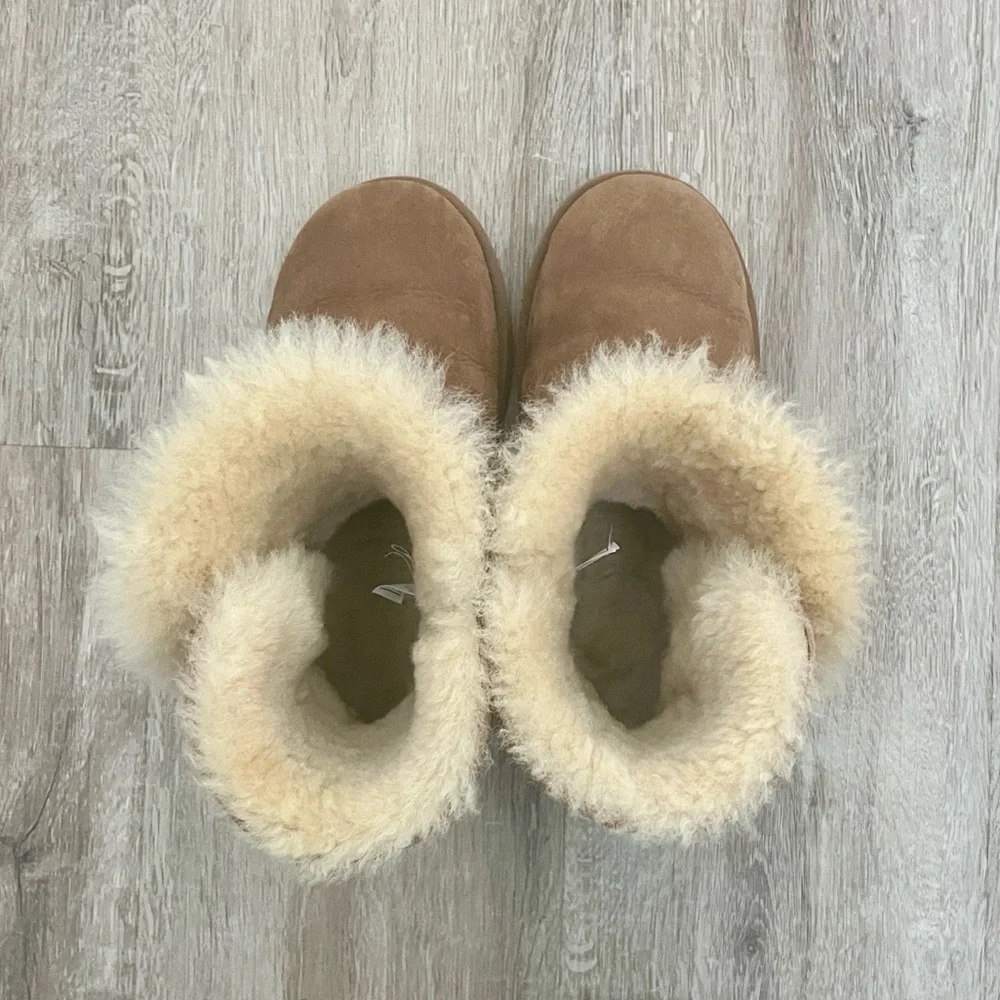 UGG Ebony Boots in Chestnut